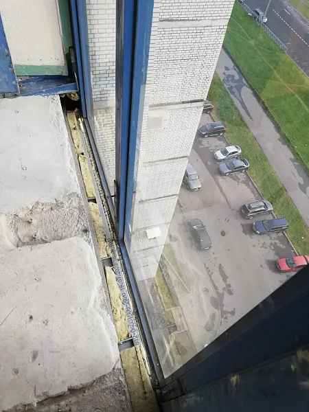 Димитрова дом 2. Замена холодного остекления.
